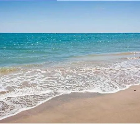 Bord De Plages, 2 Piscines, Transats, Pataugeoire Agde