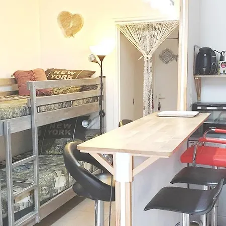 Vue Mer, 2 Piscines Privées Transats Et Pataugeoire Appartement *
